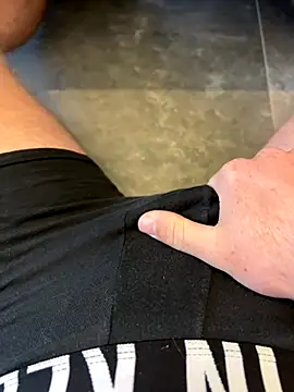 fra06  online show from November 11, 2025, 8:20 am