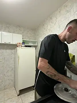 Lucasjandre online show from August 2, 2026, 12:09 am
