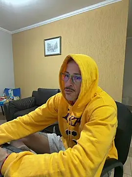 Lucasjandre online show from August 5, 2026, 12:15 am