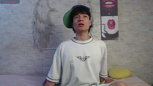 axel milo kairo and noa online show from March 5, 2026, 11:10 pm