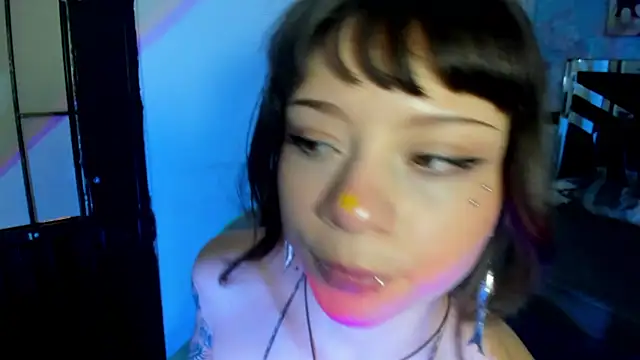 Anny-Bunny  online show from November 13, 2025, 9:51 pm