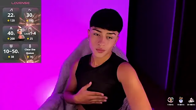 tommyboyx m online show from November 12, 2025, 2:59 am