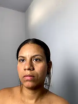 Snapshot of lineichun1708 chatting on November 19, 2025, 7:25 pm lineichun1708 online show from November 19, 2025, 7:25 pm