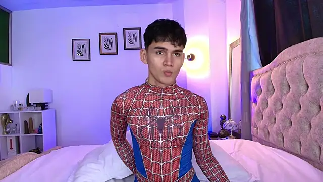 estebanperez 26 online show from November 25, 2025, 11:21 am