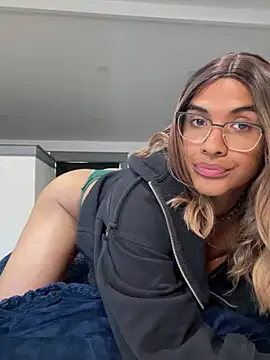 Snapshot of Ashleythelatina chatting on April 20, 2026, 4:19 pm Ashleythelatina online show from April 20, 2026, 4:19 pm