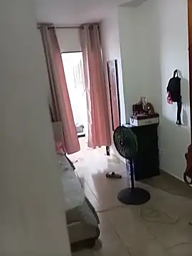 Snapshot of MAX_Jhonnson chatting on November 22, 2025, 6:18 pm MAX Jhonnson online show from November 22, 2025, 6:18 pm