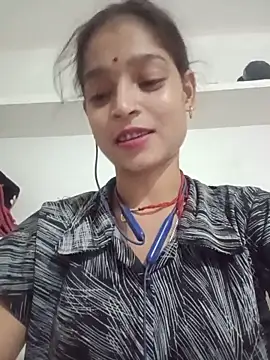 Snapshot of Mohnicute chatting on May 24, 2026, 7:58 pm Mohnicute online show from May 24, 2026, 7:58 pm