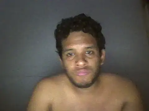 josecamsex27 online show from February 26, 2026, 2:22 am