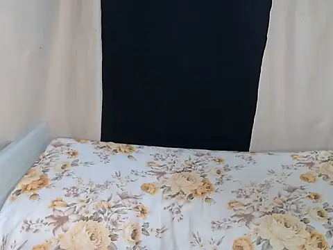 SKINNYMONSTERCOCK online show from February 4, 2026, 9:21 pm