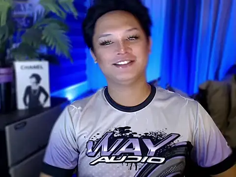 Snapshot of UrGoddess_Sofia chatting on February 14, 2026, 5:51 am UrGoddess Sofia online show from February 14, 2026, 5:51 am