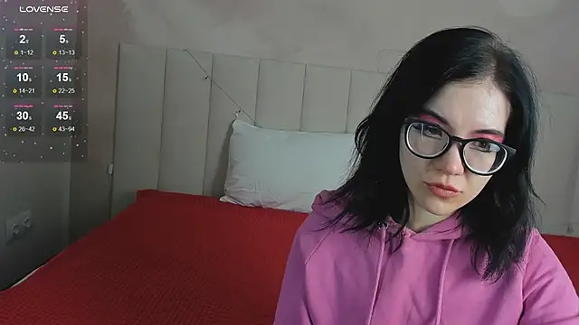 Lina Moony online show from February 3, 2026, 1:49 am