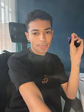 Snapshot of Imtavo chatting on February 16, 2026, 4:38 pm Imtavo online show from February 16, 2026, 4:38 pm