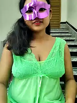 Snapshot of Hot-ruma chatting on November 16, 2025, 3:33 am Hot-ruma online show from November 16, 2025, 3:33 am