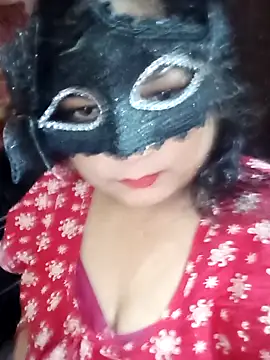 meera hotty online show from November 14, 2025, 7:23 am