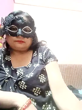 meera hotty online show from November 13, 2025, 6:23 pm