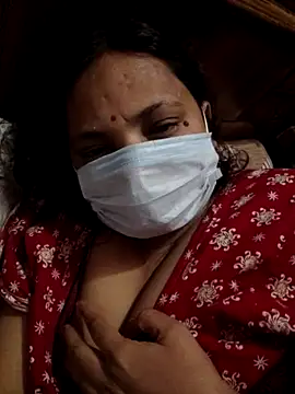 meera hotty online show from November 26, 2025, 9:04 pm