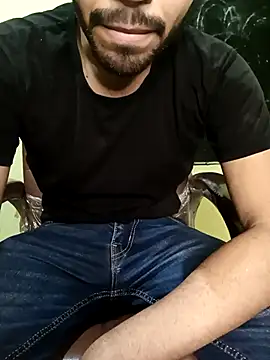 hotyyyyjonny online show from March 23, 2026, 5:40 am