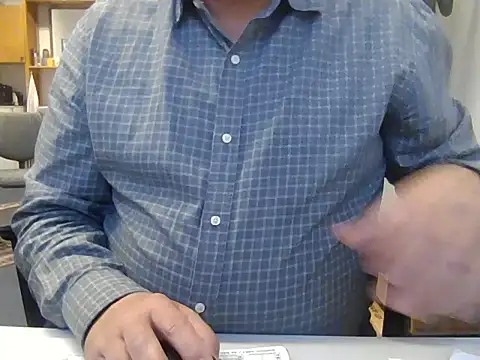 sssuka online show from November 11, 2025, 3:07 pm