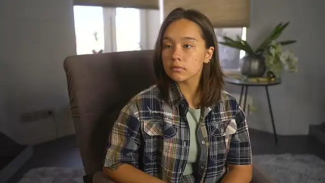 ArleenVizena online show from November 15, 2025, 11:03 am