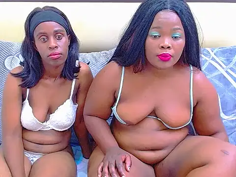 AMOURxxx online show from November 13, 2025, 6:39 am