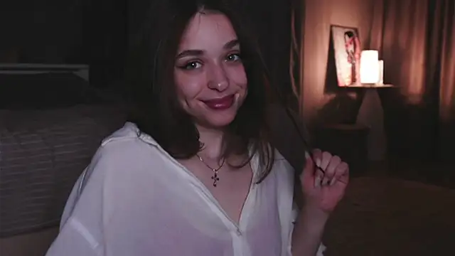 yoyogirlx online show from May 3, 2026, 1:58 pm
