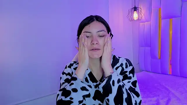 Snapshot of Brandy_collinss chatting on February 7, 2026, 11:51 am Brandy collinss online show from February 7, 2026, 11:51 am