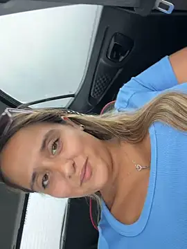 daddys only girl online show from April 3, 2026, 9:27 am