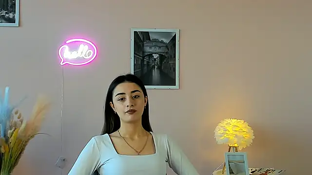 Snapshot of TovaNicometo chatting on November 20, 2025, 8:37 am TovaNicometo online show from November 20, 2025, 8:37 am