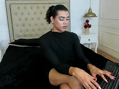 Snapshot of AlexaBellanova chatting on February 24, 2026, 3:51 am AlexaBellanova online show from February 24, 2026, 3:51 am