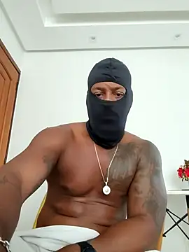 Snapshot of Zepouvinho chatting on November 19, 2025, 3:56 pm Zepouvinho online show from November 19, 2025, 3:56 pm