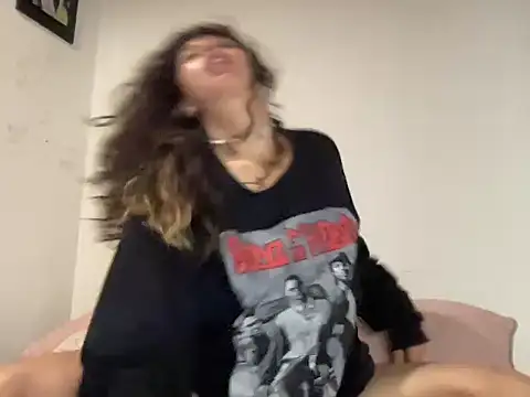 Dreana online show from February 24, 2026, 4:13 am