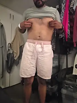 piggylatino online show from July 14, 2026, 11:00 pm