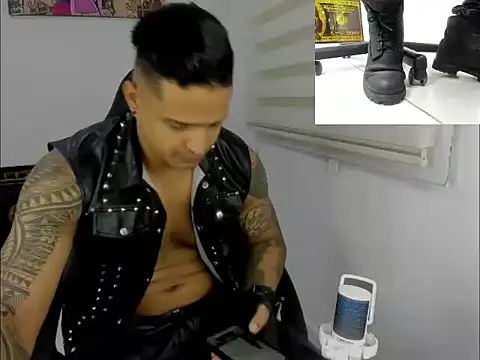 master leather online show from March 9, 2026, 11:41 pm