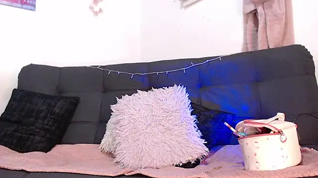 Snapshot of valery_carter01 chatting on December 15, 2025, 7:20 pm valery carter01 online show from December 15, 2025, 7:20 pm