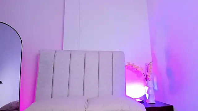 Snapshot of KaliBloom chatting on February 27, 2026, 9:58 pm KaliBloom online show from February 27, 2026, 9:58 pm