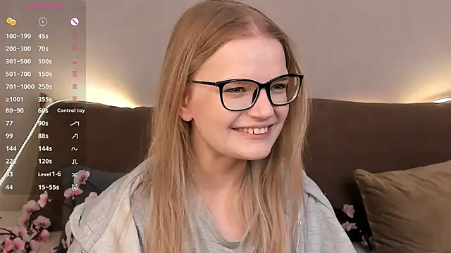 Snapshot of MicheleHonas chatting on January 16, 2026, 5:39 pm MicheleHonas online show from January 16, 2026, 5:39 pm