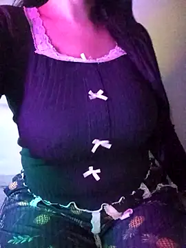 Sara90wa online show from February 4, 2026, 11:11 pm