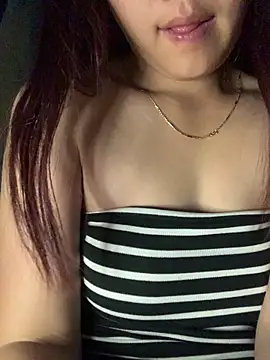 Snapshot of Winnie-sexy chatting on April 2, 2026, 8:59 pm Winnie-sexy online show from April 2, 2026, 8:59 pm