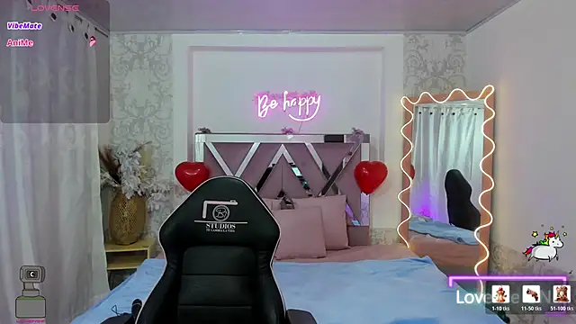 ISABELA TAY online show from February 19, 2026, 11:51 am