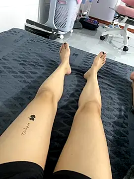 Snapshot of Bella_wett chatting on November 12, 2025, 3:49 pm Bella wett online show from November 12, 2025, 3:49 pm