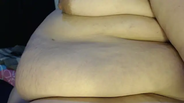 Danna chubby  online show from March 5, 2026, 10:59 pm