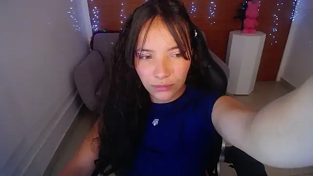 miaa blu t online show from January 10, 2026, 3:24 am