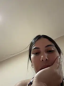 Anna Bitch Disgusting online show from June 16, 2026, 4:34 am