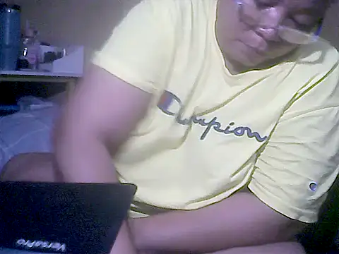 Snapshot of loriepinay46 chatting on April 26, 2026, 2:14 pm loriepinay46 online show from April 26, 2026, 2:14 pm