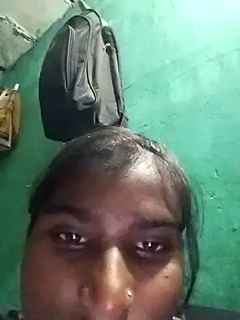 Big Lovexx online show from December 1, 2025, 6:20 pm