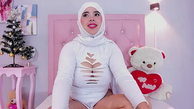 Snapshot of Adaharaa_cute chatting on November 14, 2025, 5:11 am Adaharaa cute online show from November 14, 2025, 5:11 am