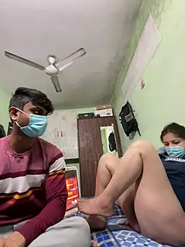 Cute hotzara online show from January 13, 2026, 4:49 am