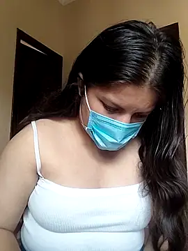 Snapshot of Cute_hotzara chatting on May 4, 2026, 4:27 am Cute hotzara online show from May 4, 2026, 4:27 am