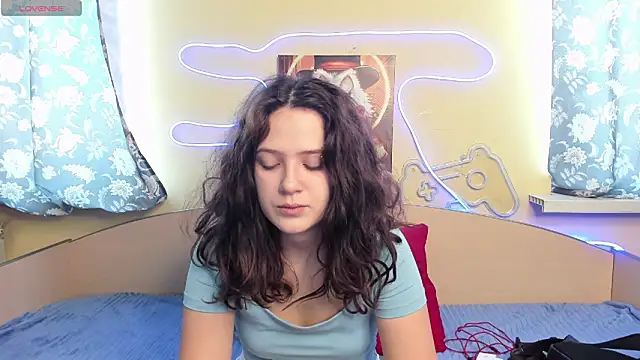 Snapshot of Anora_Miller chatting on February 4, 2026, 9:04 am Anora Miller online show from February 4, 2026, 9:04 am