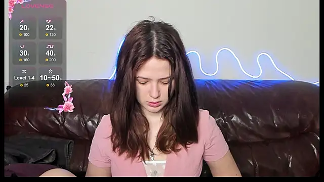 Snapshot of Anora_Miller chatting on February 19, 2026, 8:22 am Anora Miller online show from February 19, 2026, 8:22 am